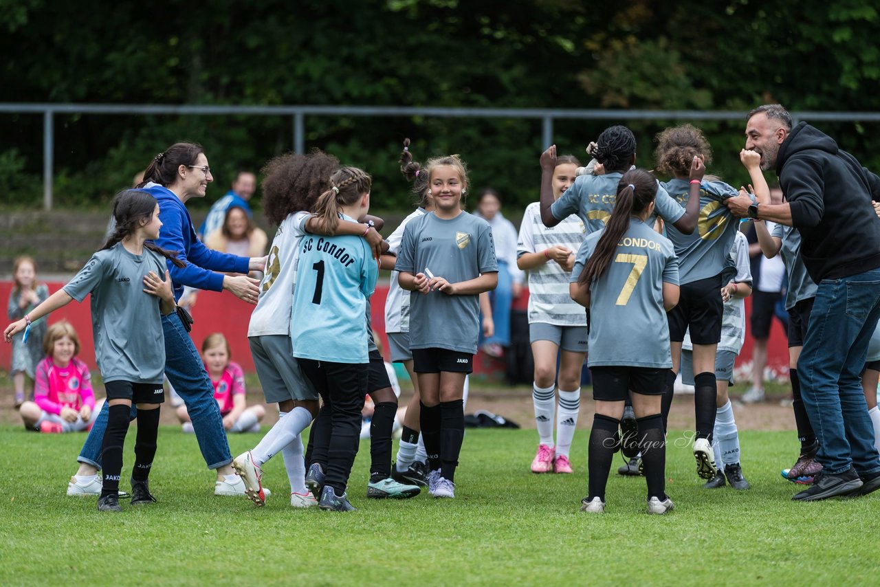 Bild 667 - Loewinnen Cup